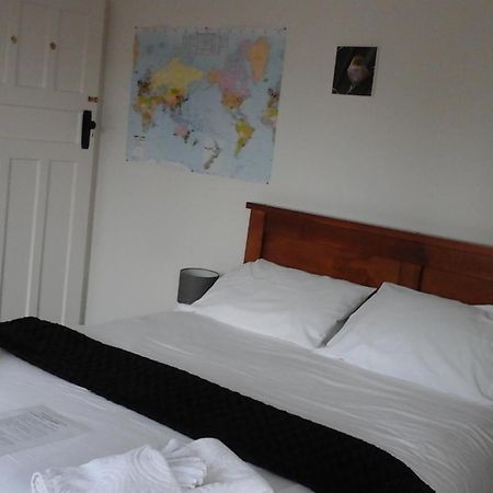 Al And Rosies B+B Greymouth Bilik gambar